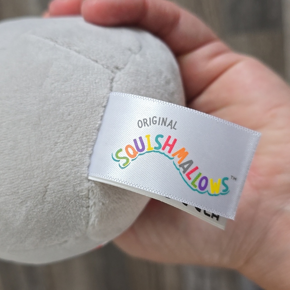 Squishmallows Nissa Plush Toy - Picture 4 of 4
